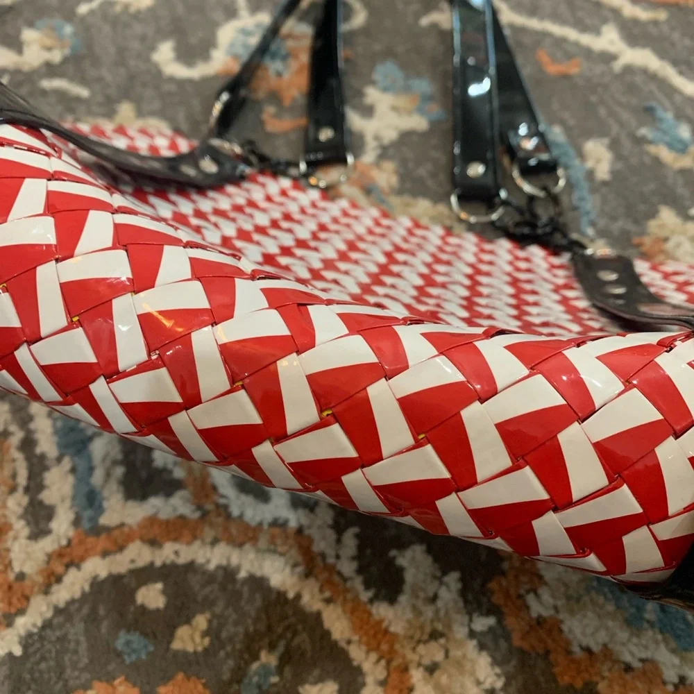 Handmade Candy Wrapper Purse, Eco-Friendly, Recycled Red‎ White Zip